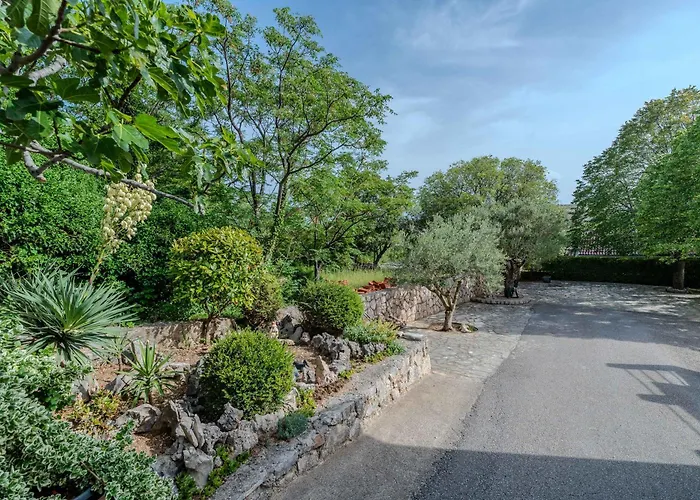 I&m Вилла Ясенице